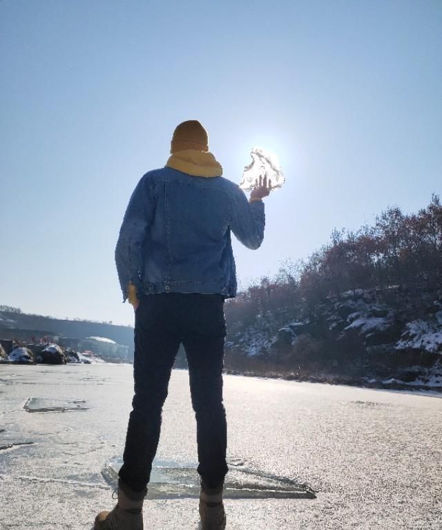  『妈呀』妈呀！东北太冷了！你在南方赏花玩水，我在雪地滚雪球打雪仗