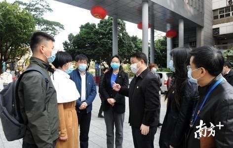  「神山」奔赴雷神山的深圳护士：“如果我在战场倒下，请把我的