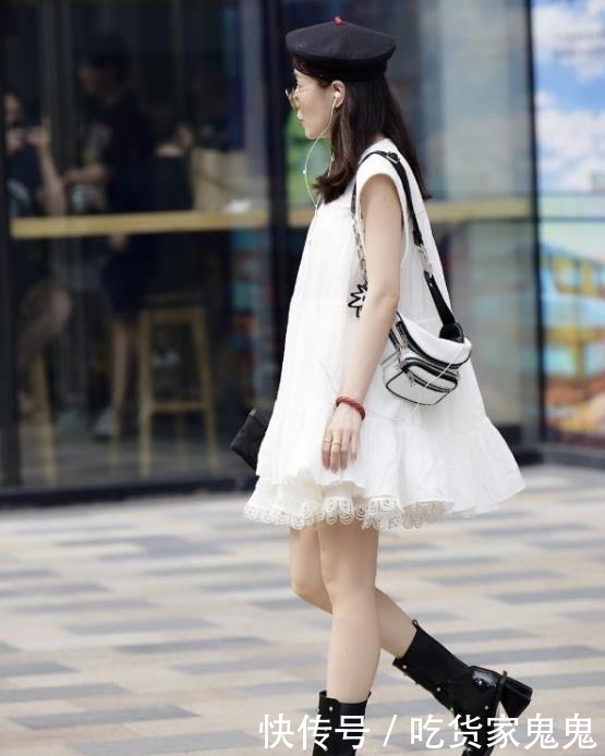 【女人】街拍美女:紧身裙穿搭的小姐姐,曼妙身姿,时尚女人魅力十足!