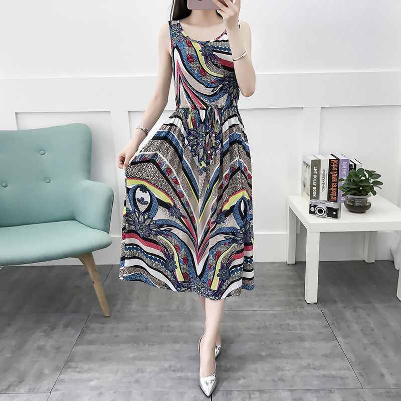 新鲜出炉一种裙:“波西米亚”长裙，好穿便宜，一件上身美出天际