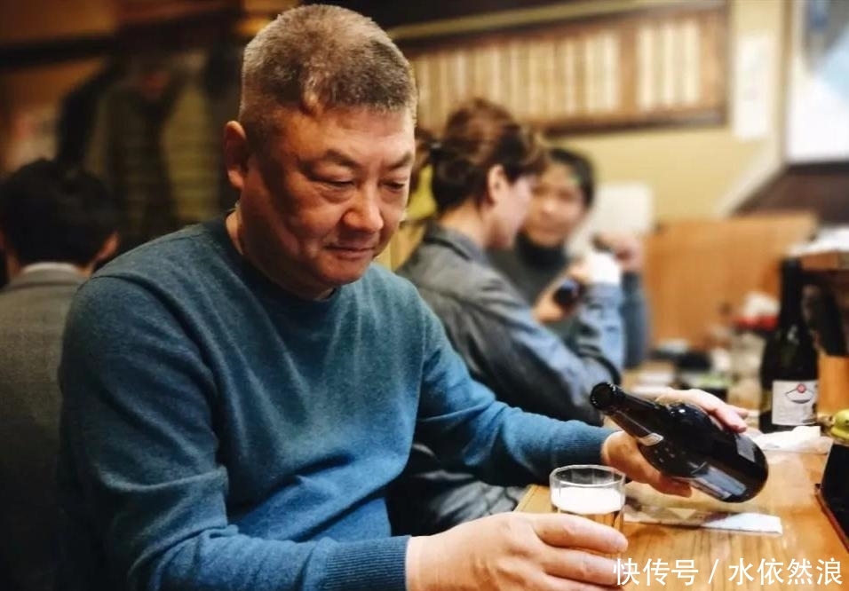  「黑人」被外国人占据的2座中国城市，黑人好不容易走了，日本人