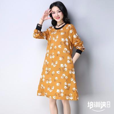 150斤胖女人要会打扮自己，少穿打底裤，学下面这样穿美翻一条街