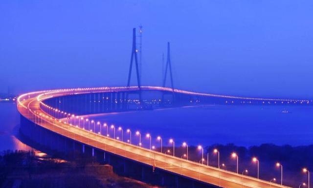 中国“基建”到底有多牛？美媒一张全球夜间卫星图，向全世界证明