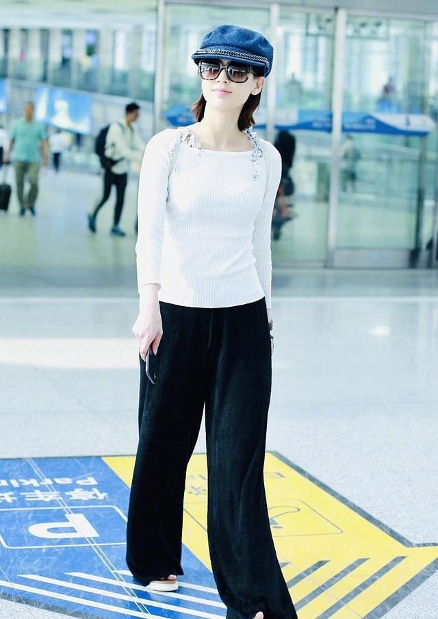  早秋■想好秋季怎么穿搭了吗？9位明星的早秋机场造型哪个才合你的胃口