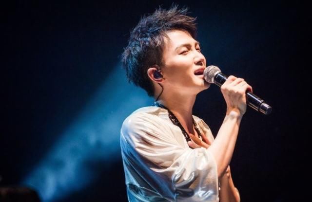  「天籁」《中国好声音》的“弃子”，却惊艳了整个华语乐坛：尘土难掩天籁