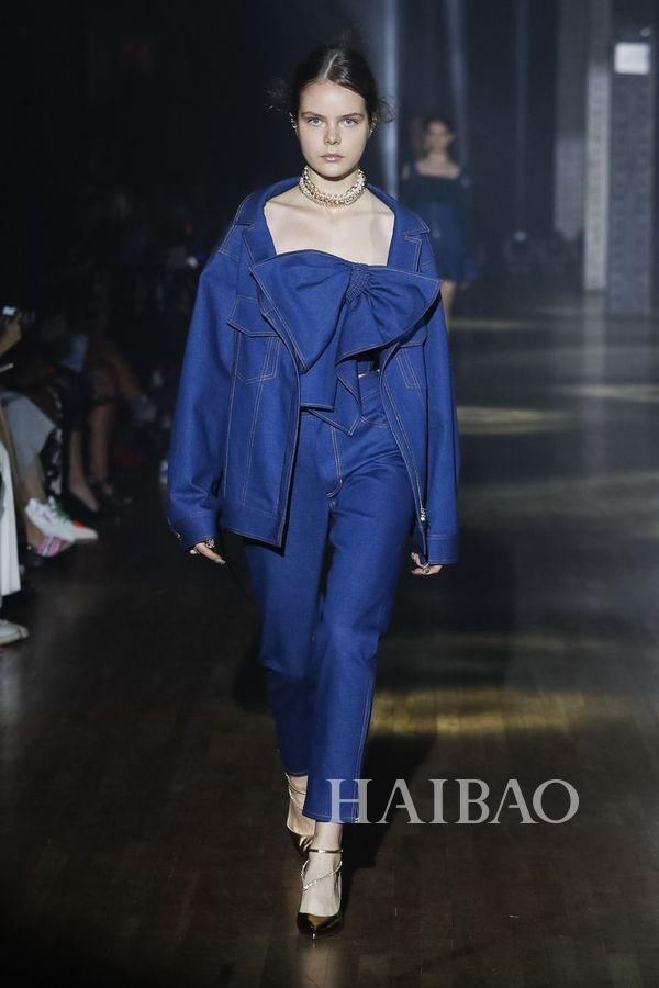 成熟优雅Mix少女甜蜜感!Adeam 2019春夏女装秀，海报网带你亲临20