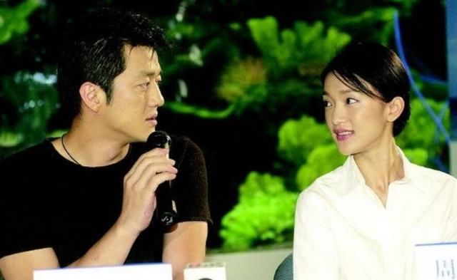 高圣远否认离婚,港媒却说周迅跟窦靖童暧昧,这俩的人际圈太魔幻