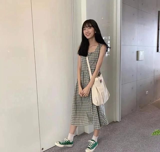  『春天』穿上这四条绝美的裙子，拥抱春天吧
