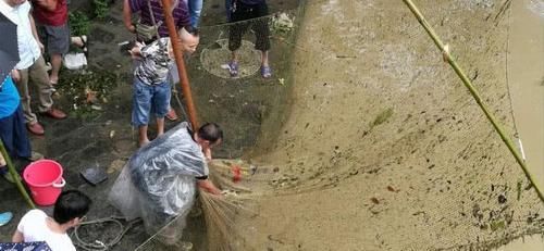 捕鱼■谁曾见过这种捕鱼方式“搬罾”