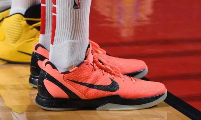  系列：最初的致敬：Nike Kobe 11
