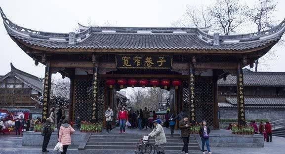 成都也出现“坑人”景区?接连曝出负面声音,游客的评价却很中肯