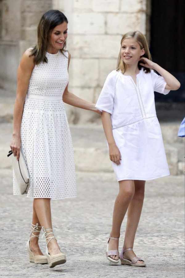 西班牙皇室全家都是高颜值