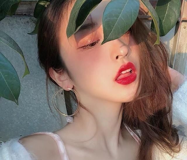  适合■面膜适合敷的几个时间段，想要效果多倍就别错过，让皮肤更水嫩