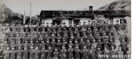 这座军用铀矿，雄踞深山30年，今破败荒凉，成电影取景地