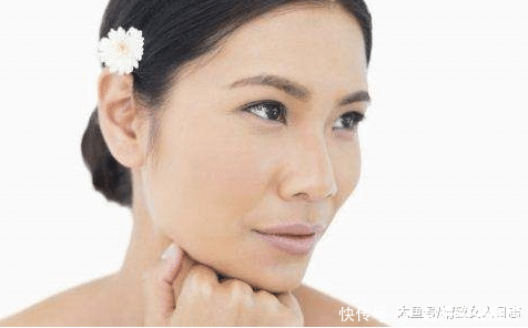  女生@“纹眉”女生5年后变化，10年纹眉师告诉你，现在知道还不晚！