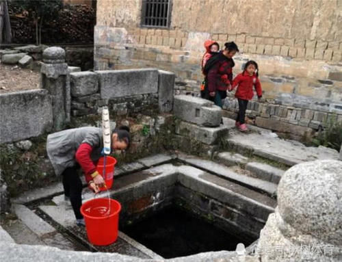  「地下」过去农村“打井”时，怎么判断哪里的地下有水呢？看完