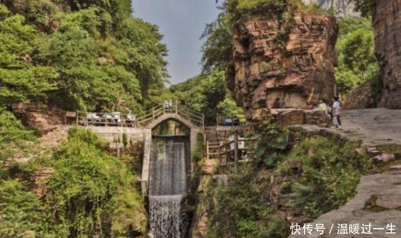 靠景点成最“赚钱”村庄，年收入上千万，曾人山人海今却无人问津