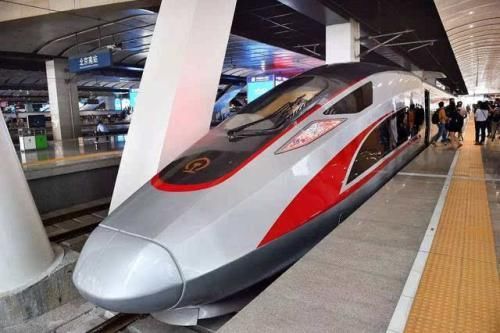  明明|明明已经亏损了4万亿，但中国依旧坚持修建高铁，这是为何