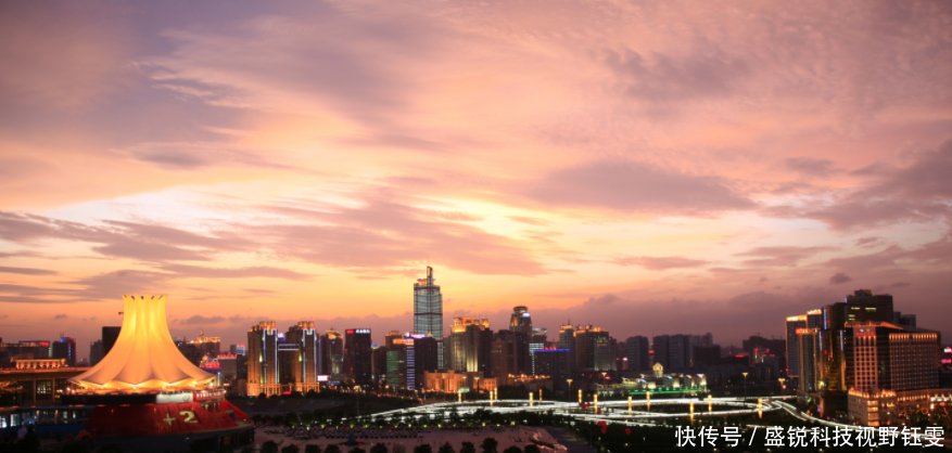 我国三大网红城市，重庆多年占首位，成都却跌出前三，新入榜的是