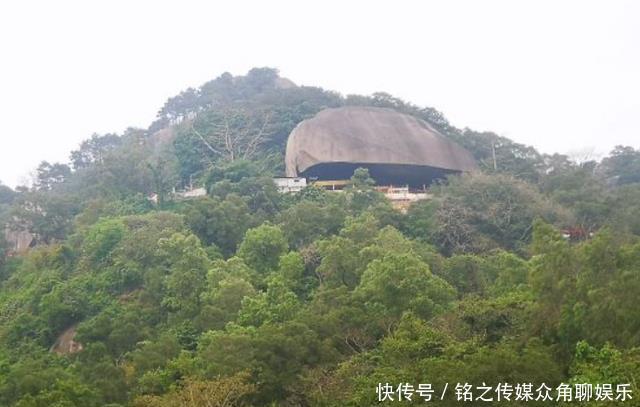  『鲜有』国内被石头压着的寺庙，距今400多年历史，地处偏僻鲜有人知！