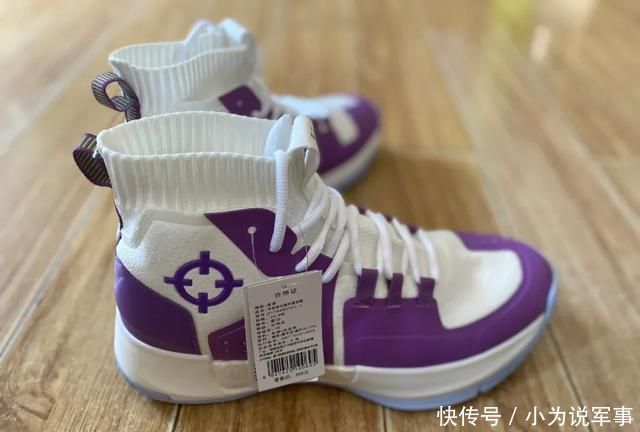  鞋面：全掌类boost，足弓大碳板，范弗里特上脚的狙击一代你期待吗