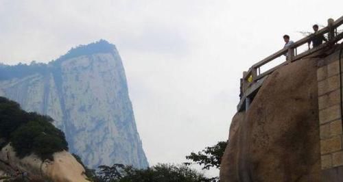 “奇险天下第一山”说的是五岳中的哪座山？果真是天下第一险