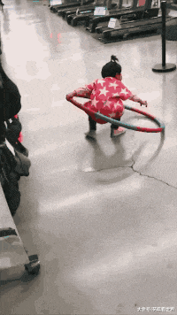 『双鞋』这双鞋的质量也太可了吧,不会有任何不透气的感觉,还会有凉风从脚底吹过哈哈哈