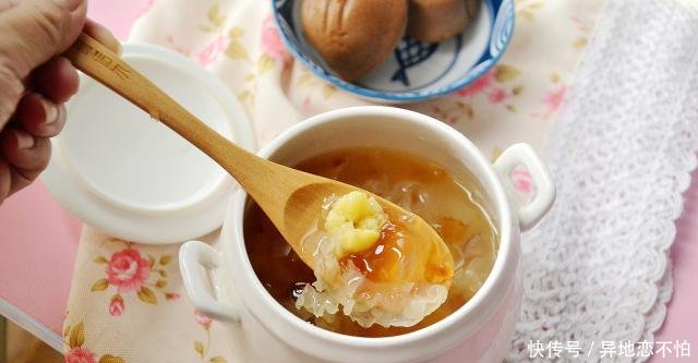  「女人」秋燥吃什么养人8道好汤好粥，聪明女人都爱吃，皮肤光滑似冻龄