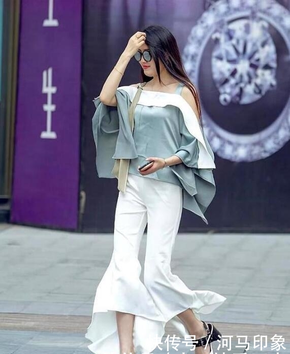  「脱俗」美丽高跟，时尚活力又脱俗，女人味道更加突出