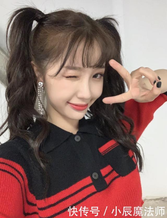 【瞧瞧】先别急着买衣服,瞧瞧今年明星团宠的“4款”单品,穿一次就上头