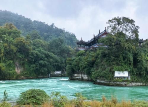 中国最有“前途”的4座旅游城市，不仅景区免费，生活指数也很高