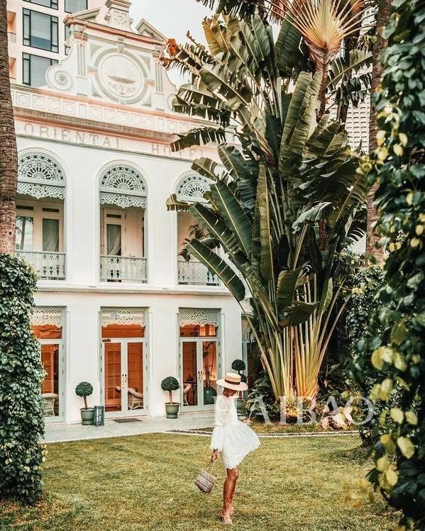 好看| 裙子和T恤才是女生开心的根本!就想天天这样穿去度假!