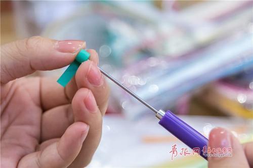 探访青岛衍纸艺人姜岩：妙纸生花