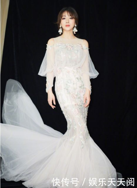 刘亦菲透视装69分，李溪芮透视装82分，而她给186分都嫌少