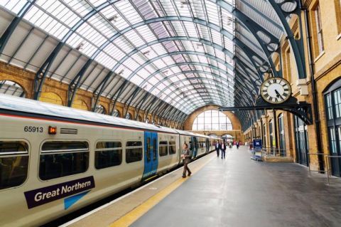  [大国]春运进行时，这些铁路大国的客运有人点赞，有人“吐槽”