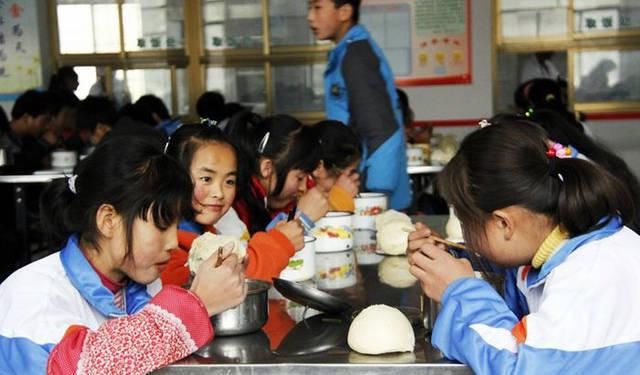  #盖楼#5年后的农村，盖楼买车都很寻常，这3样才难得，有农民至