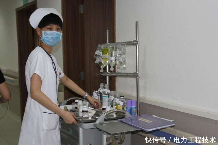 大医院里年纪大的护士都去做什么了? 见到的为