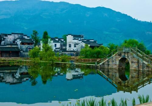 农村宅基地和房屋是属于个人吗？盖房子需要什么条件和程序？