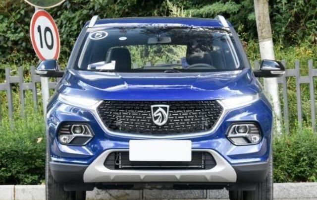  『旅行』仅4.78的SUV，能拉1210L货，入门1.5L国六机，旅行买菜首选