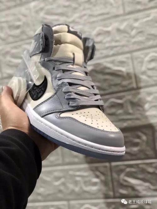 「迪奥」Dior X AJ1大迪奥第一批纯原实拍测评!奢侈品与潮流的联名之作