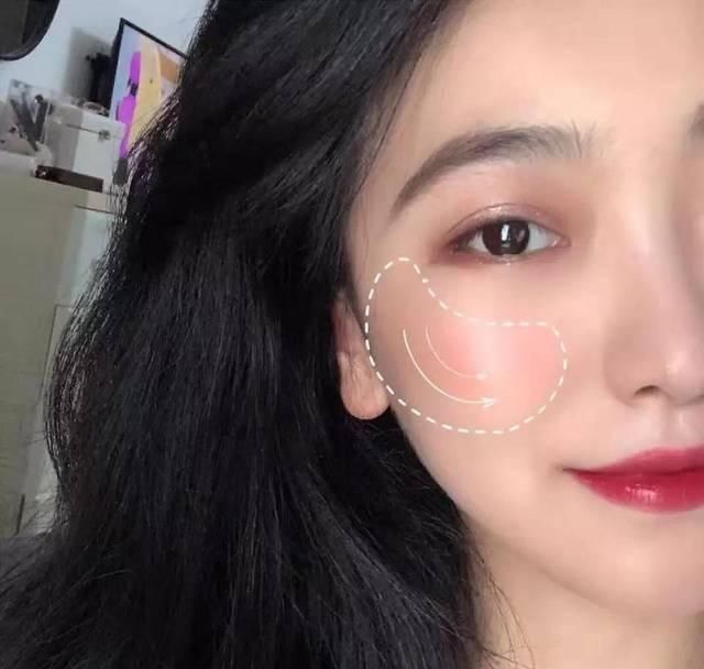  [晕染]什么脸型就画什么腮红，堪比整容！！