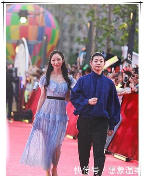 当35岁韩雪撞上31岁赵丽颖, 终于见识了大家闺秀和小家碧玉的差距