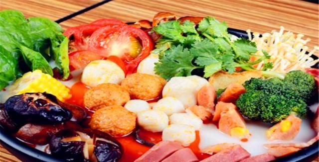 特别■吃麻辣烫常点的3种食材,不仅压重还不健康,特别的不划算!