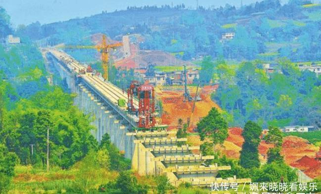  「难度」中国又修建超级铁路投资2700亿元，能看出来有多大难度