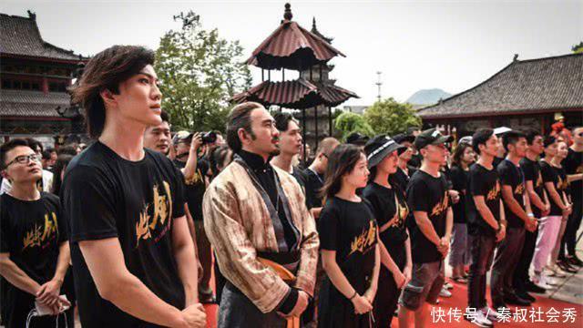 吴秀波出轨风波后工作室首发声,12字吐露他的