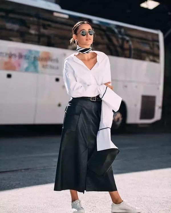 最佳| 裙子+球鞋是夏天最舒服最美的穿搭,别说你还不知道!