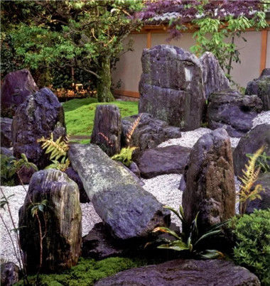  「景观石」庭院常见景观石的种类及运用