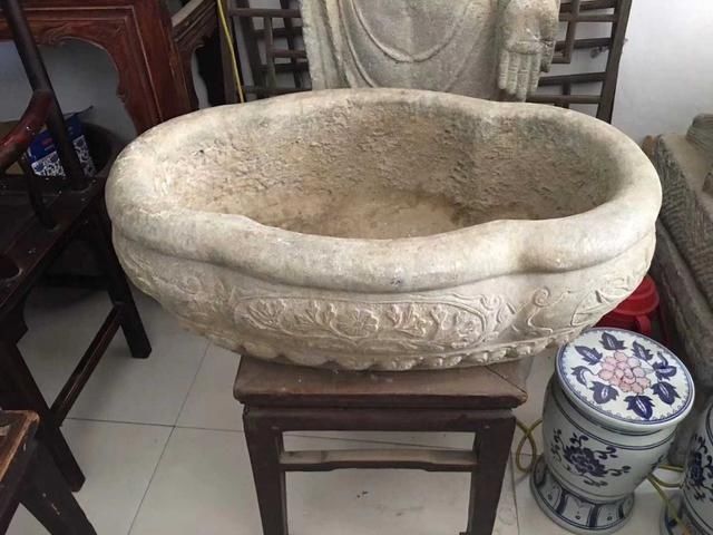  #景观石#庭院石器：景观石，青石桌面，老石槽，古石雕，庭院装修佳品！
