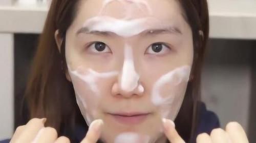 『脸上』女性朋友的脸上若是出现红血丝怎么办