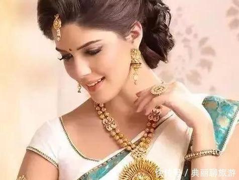 印度富婆来我国旅游，竟通过细节断言中国条件差，现实版坐井观天